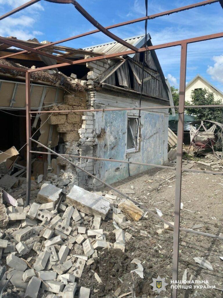 В Херсонской области в результате российских обстрелов три человека погибли и 10 ранены