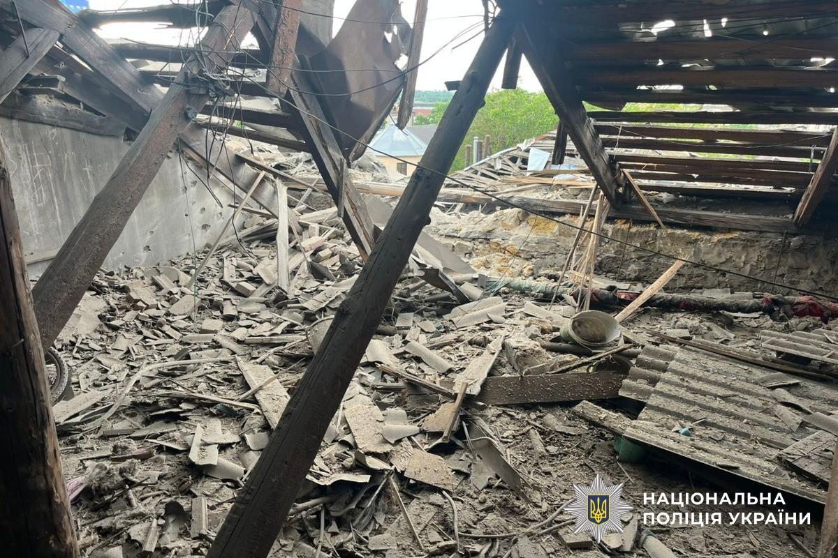 За добу внаслідок російських обстрілів постраждали п’ятеро мирних жителів Херсонщини За добу внаслідок російських обстрілів постраждали п’ятеро мирних жителів Херсонщини