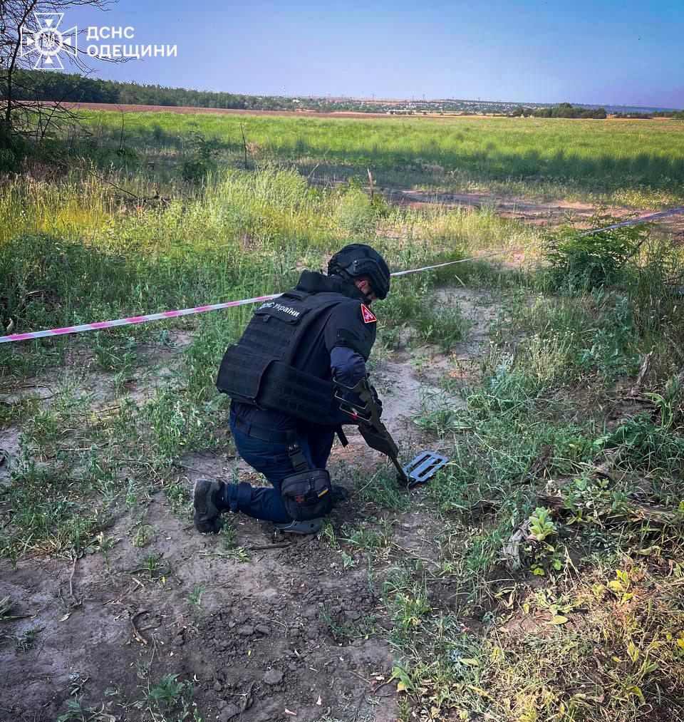 Одесские пиротехники проводят разминирование деоккупированных территорий (фото)