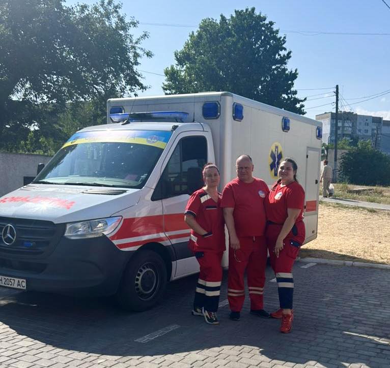 В Черноморске на пляже спасли двух детей В Черноморске на пляже спасли двух детей