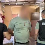 Поступление за тысячу долларов: преподаватель одного из одесских колледжей попался на взятке