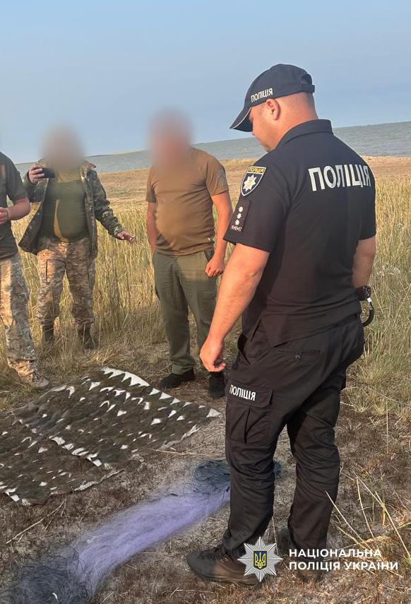 В заповедной зоне в Одесской области задержали браконьеров: они выловили почти 70 камбал и калканов