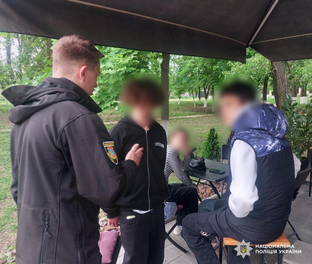 Подростки за рулем без удостоверений: одесские полицейские оштрафовали их родителей
