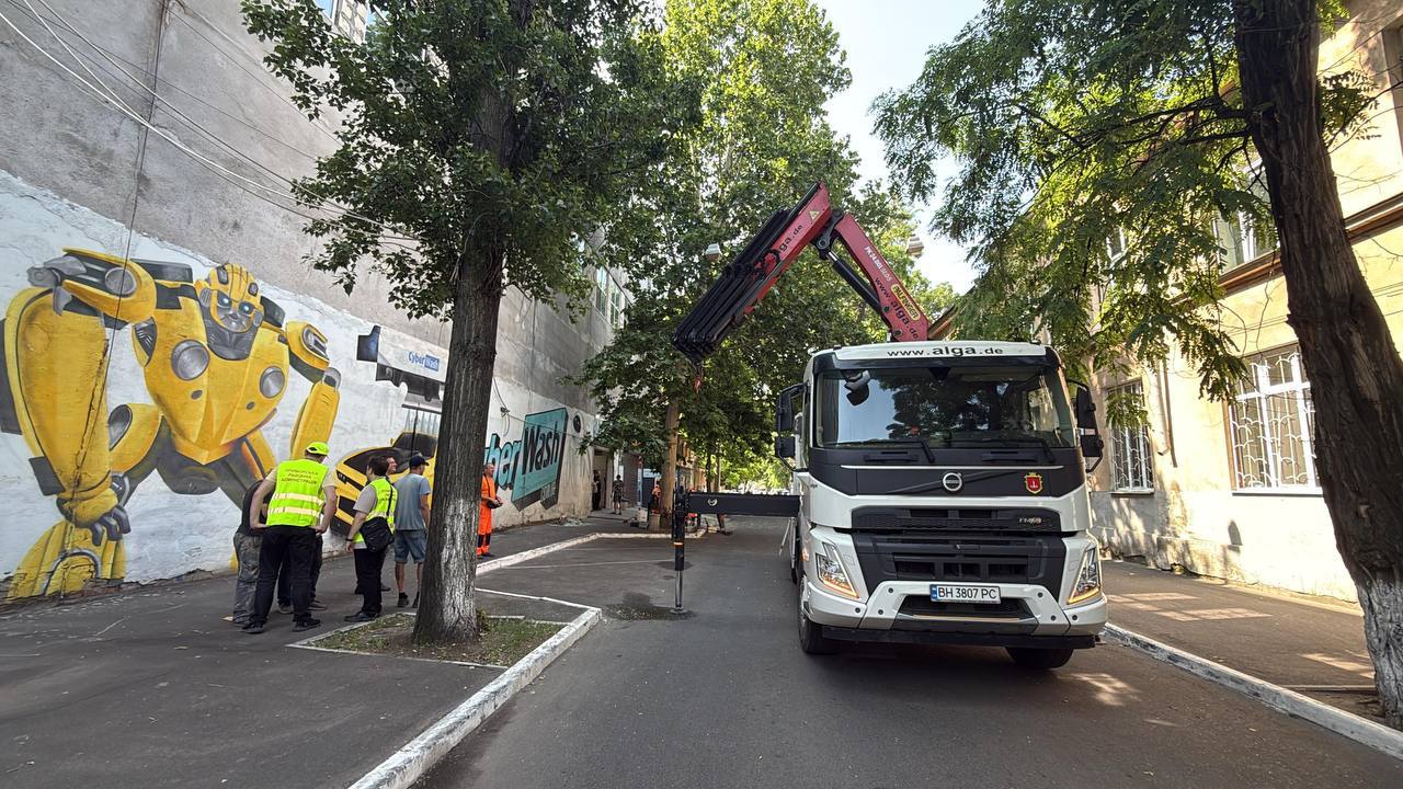 Наслідки масованої атаки по Одесі: у Приморському районі розгорнули оперативний штаб