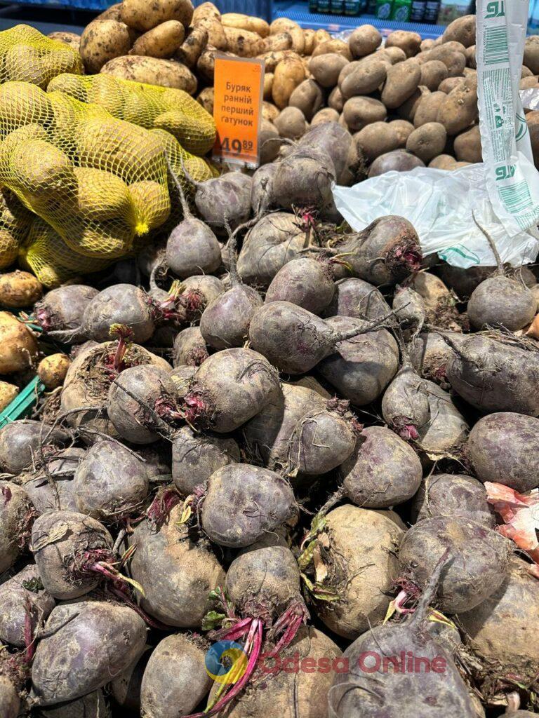 Яйца, подсолнечное масло и сахар: обзор цен в одесских супермаркетах