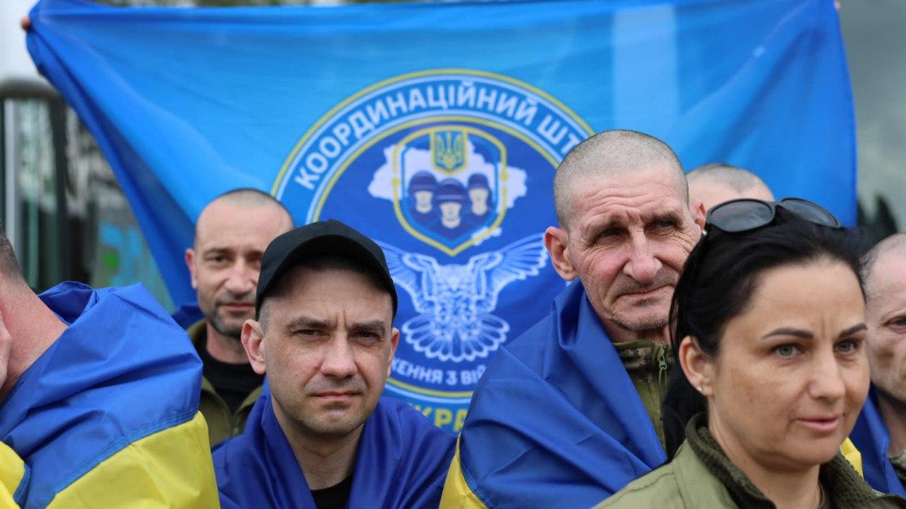 З полону звільнили ще одну групу важкохворих захисників