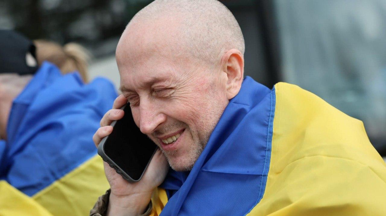 З полону звільнили ще одну групу важкохворих захисників