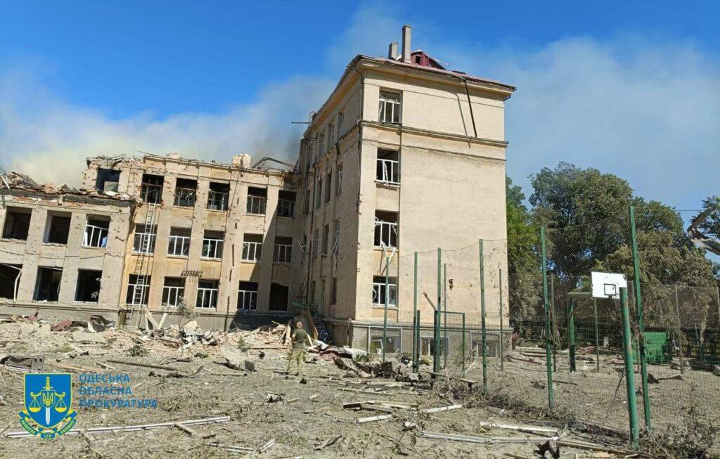 В результате ракетного удара по Белгороду-Днестровскому есть погибшие и раненые