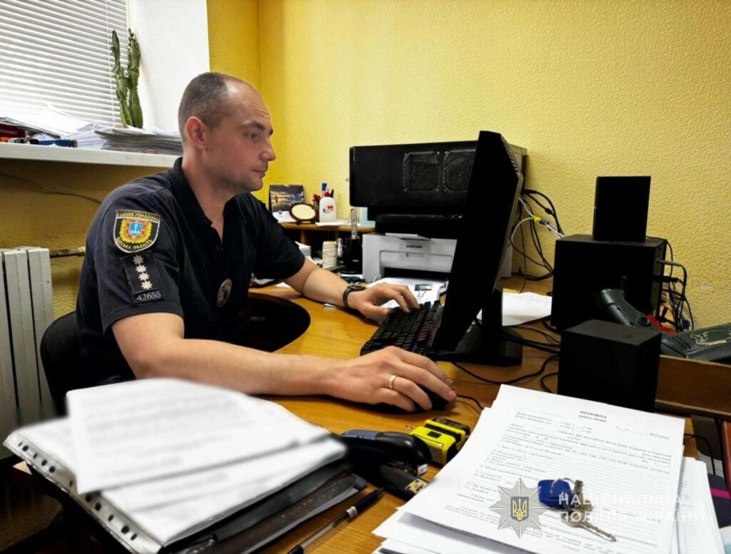 Вдарила кухонним ножем у шию: на Одещині затримали підозрювану у вбивстві пенсіонерки