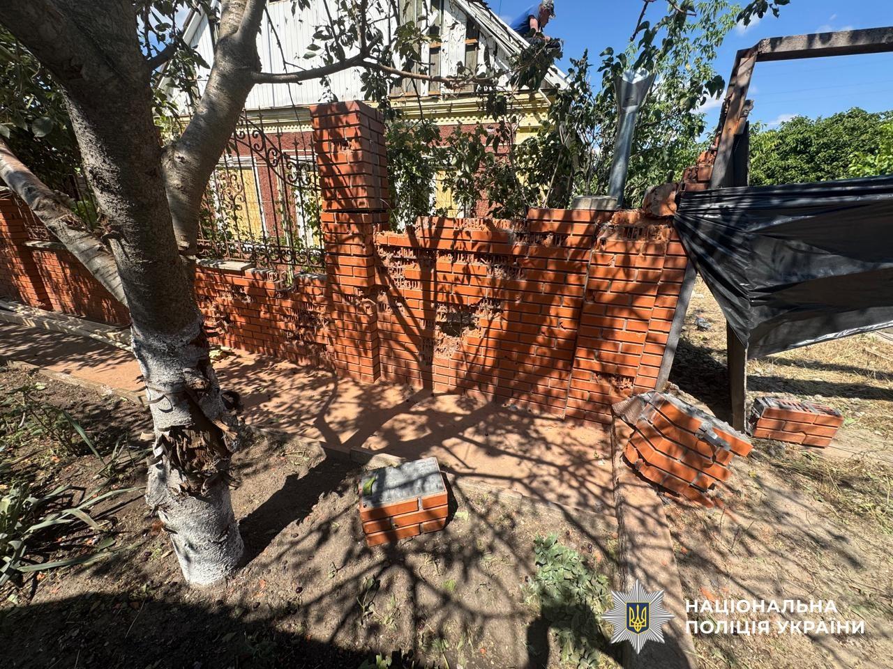 Херсонщина: 14 людей постраждали внаслідок російської агресії, зокрема троє рятувальників Херсонщина: 14 людей постраждали внаслідок російської агресії, зокрема троє рятувальників