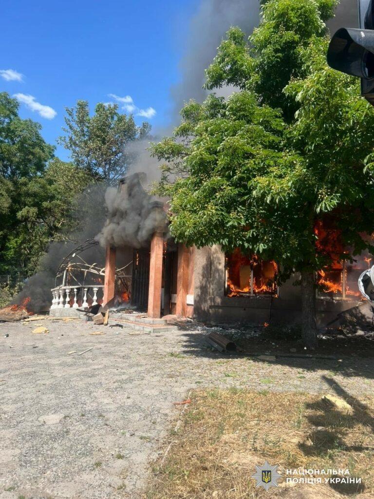 В Херсонской области в результате российских атак три человека погибли и 19 ранены