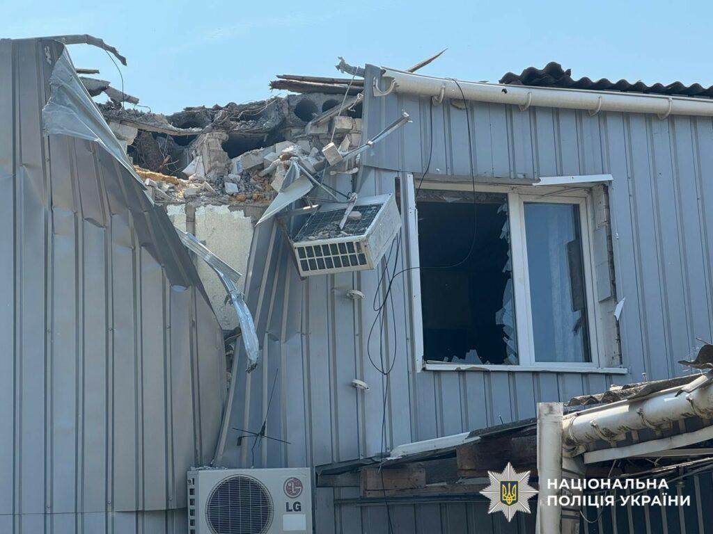 Шесть раненых гражданских: последствия ударов войск РФ по Херсонской области