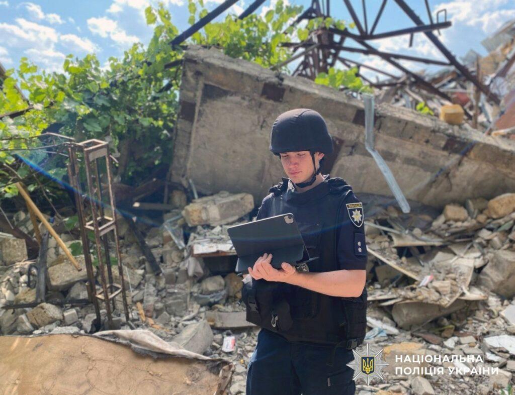 Поранені мирні жителі та 48 пошкоджених цивільних об’єктів: наслідки ударів по Херсонській області за минулу добу