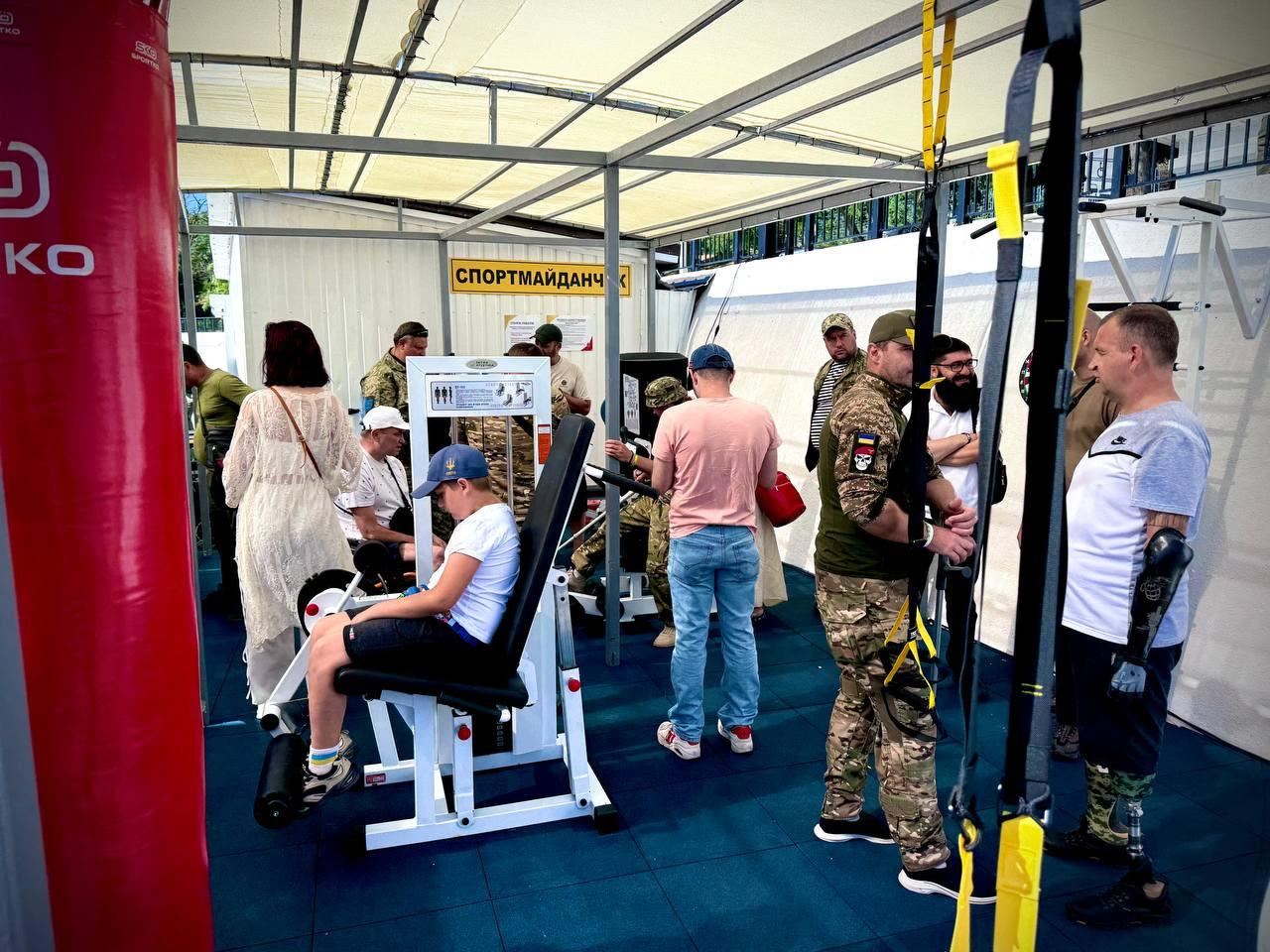 Одеса: на 11-й станції Великого Фонтану відкрили оновлений інклюзивний пляж (фото)