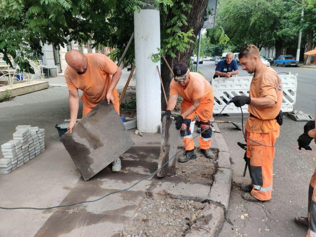 З початку року в Одесі облаштували 71 пандус на пішохідних переходах