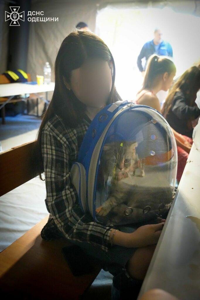 Трохи спокою серед хаосу: як психологи ДСНС заспокоювали одеситів після атаки РФ