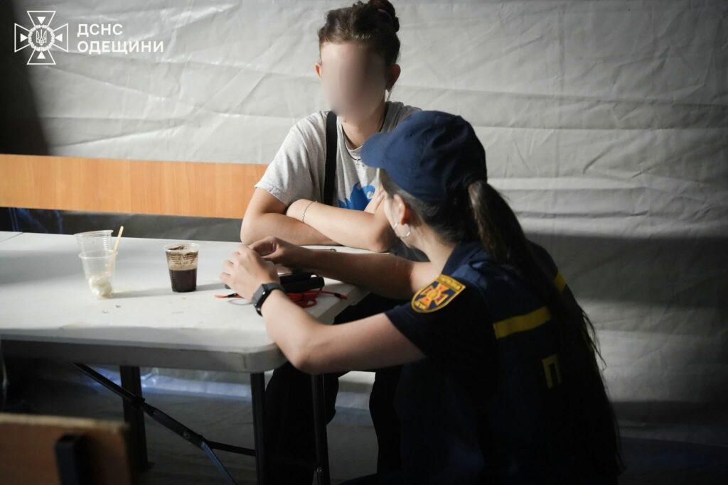 Трохи спокою серед хаосу: як психологи ДСНС заспокоювали одеситів після атаки РФ