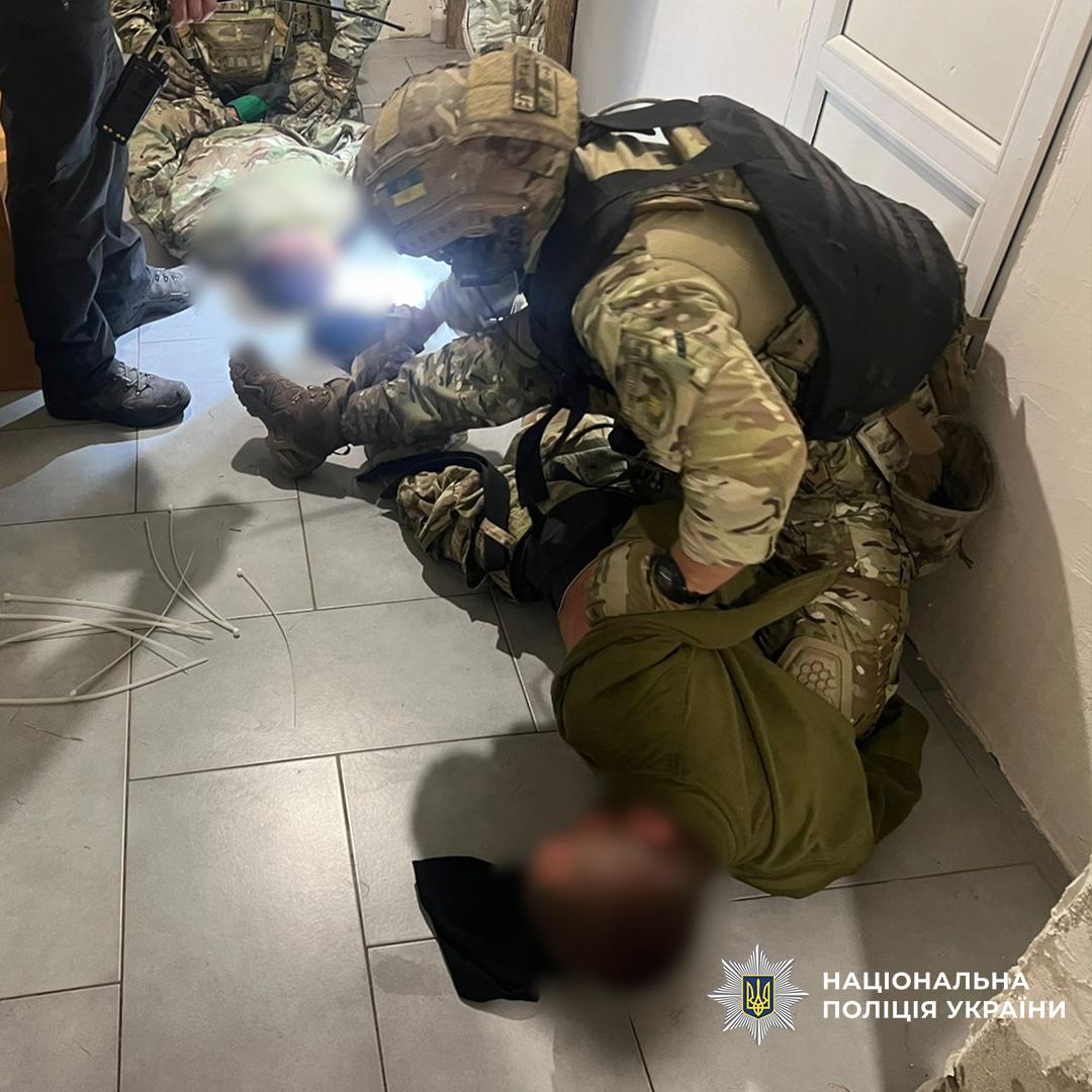 В Одессе задержали злоумышленников, готовивших вооруженное нападение на предпринимателя В Одессе задержали злоумышленников, готовивших вооруженное нападение на предпринимателя