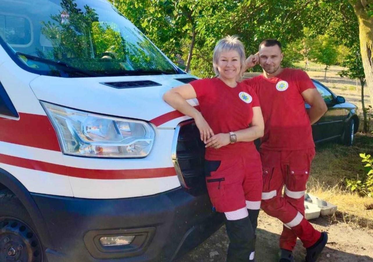 Приймали пологи в дорозі: на Одещині жінка народила двійню в кареті швидкої
