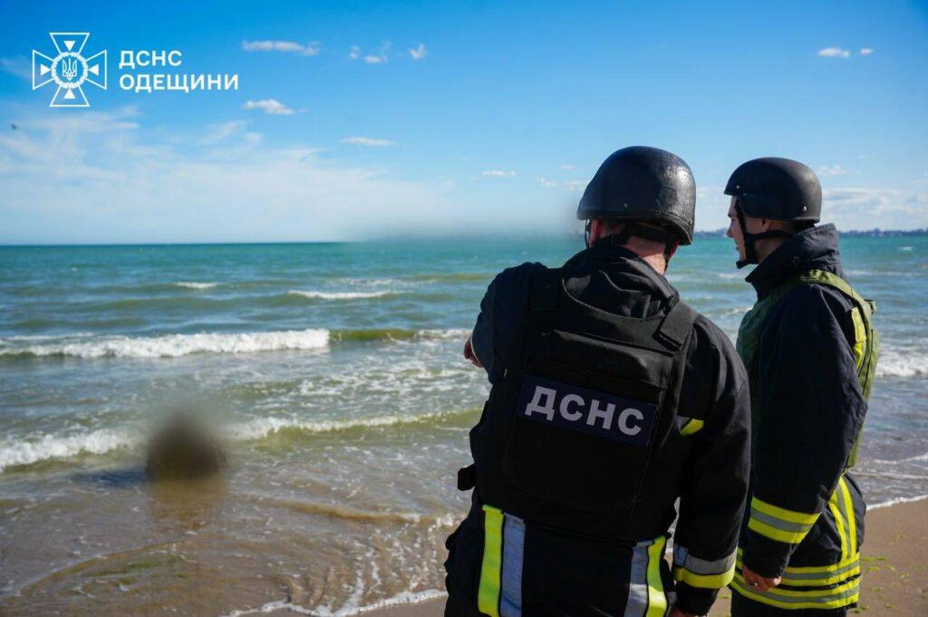 На одному з одеських пляжів знайшли морську міну На одному з одеських пляжів знайшли морську міну