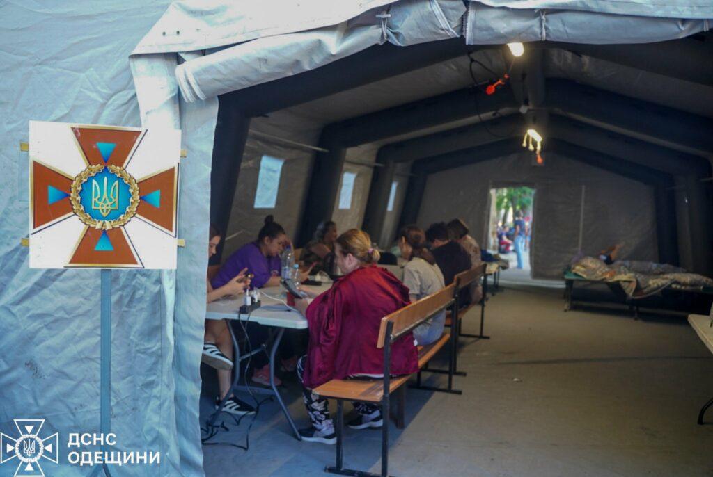 Поддержка и забота: как психологи ГСЧС успокаивали одесситов после атаки РФ