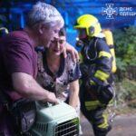 В одеській п’ятиповерхівці через коротке замикання кондиціонеру сталася пожежа (фото, відео)