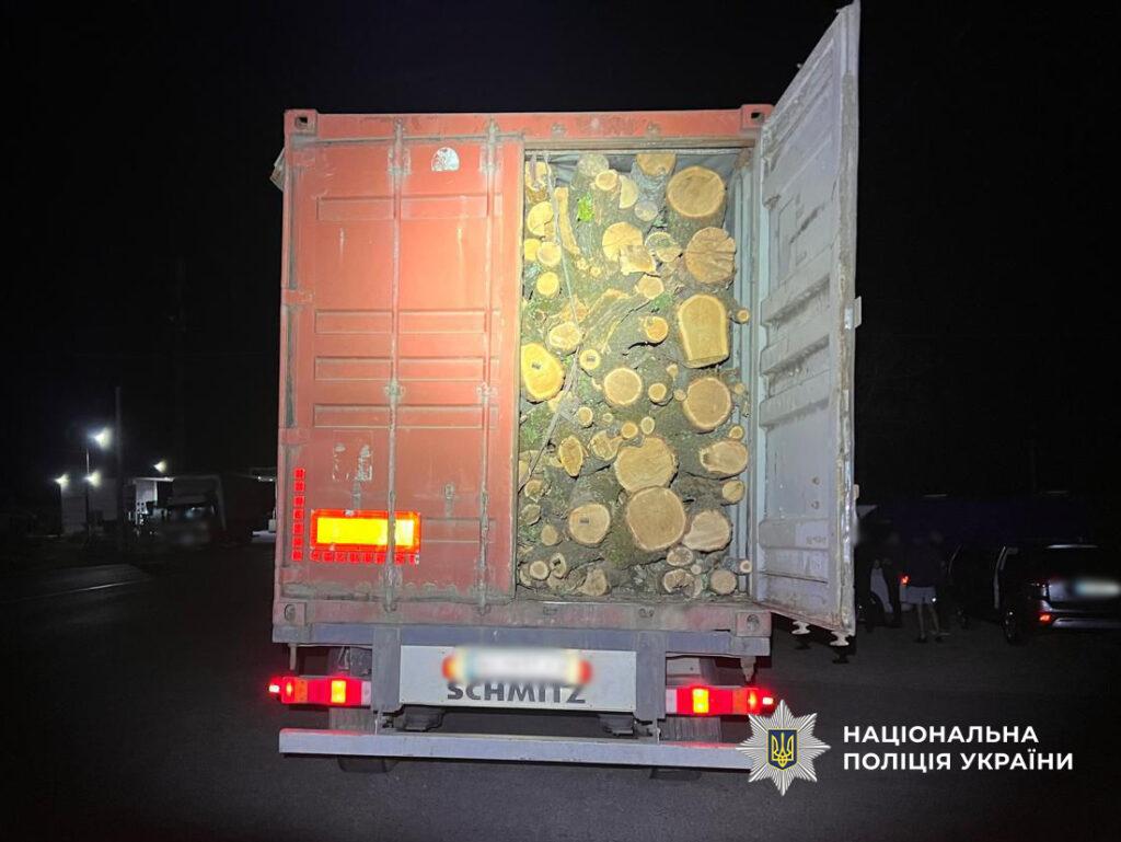 «Квиток» до Молдови за 10,5 тисяч доларів: на Одещині викрили схему з незаконного перетину кордону