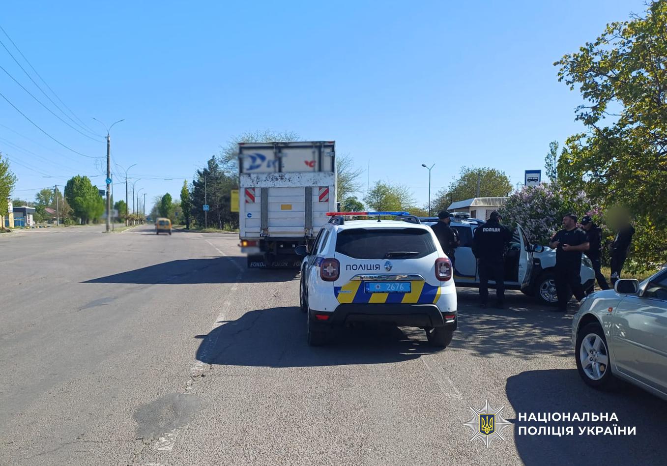 На Одещині 19-річного водія вантажівки з Миколаївщини судитимуть за ДТП, в якому постраждав велосипедист
