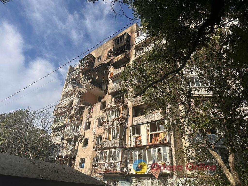 Последствия массированной атаки по Одессе: разрушена многоэтажка, есть пострадавшие