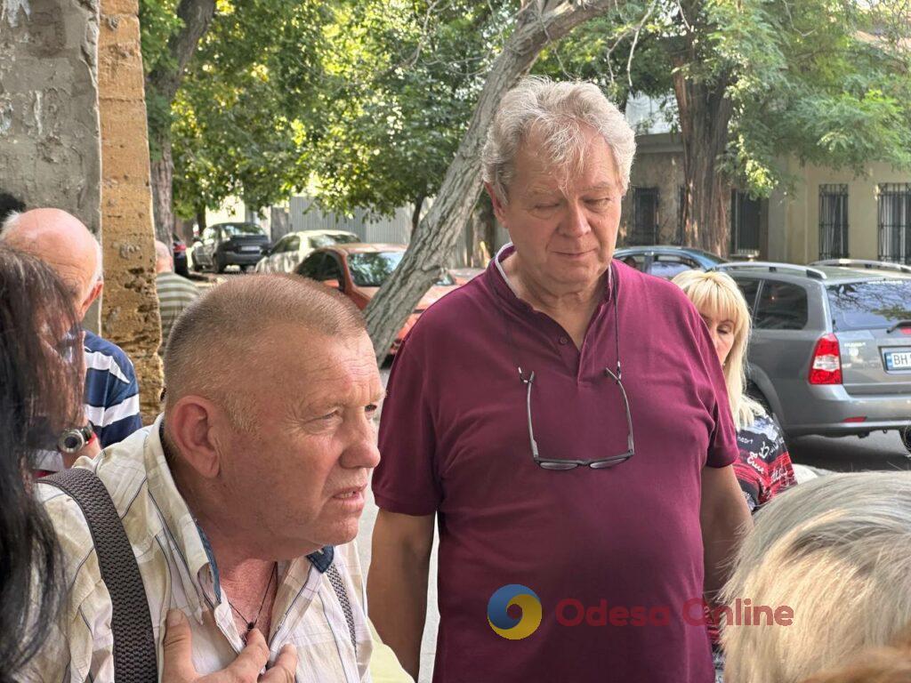 Жителям разрушенного дома на Кутузакя в Одессе разрешили забрать вещи