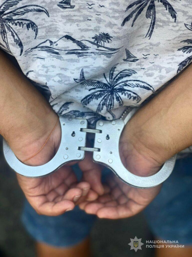 В Одесі чоловік підпалив квартиру 90-річної тітки через гроші — жінка померла