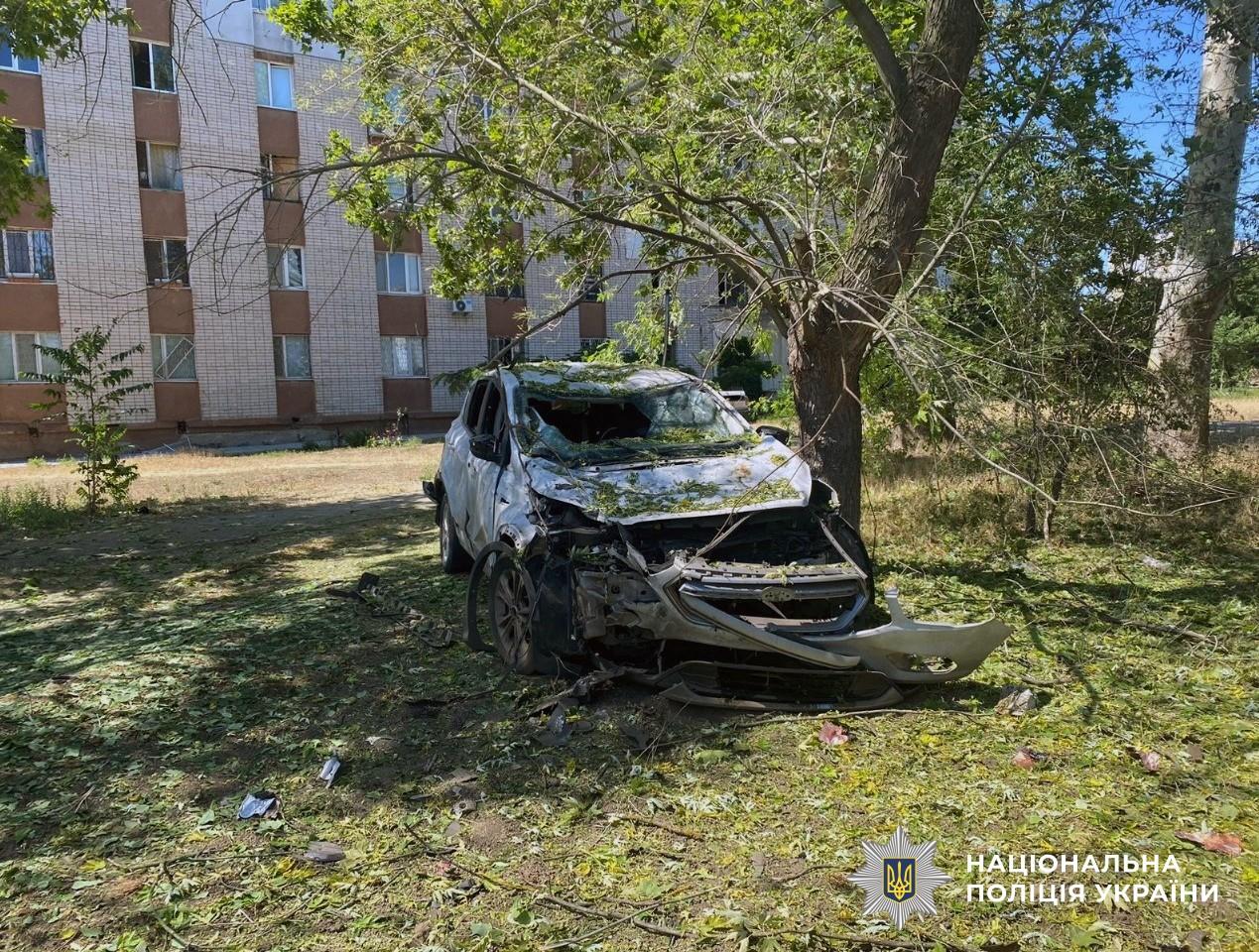 Один человек погиб и 14 пострадали в результате российских атак по Херсонской области