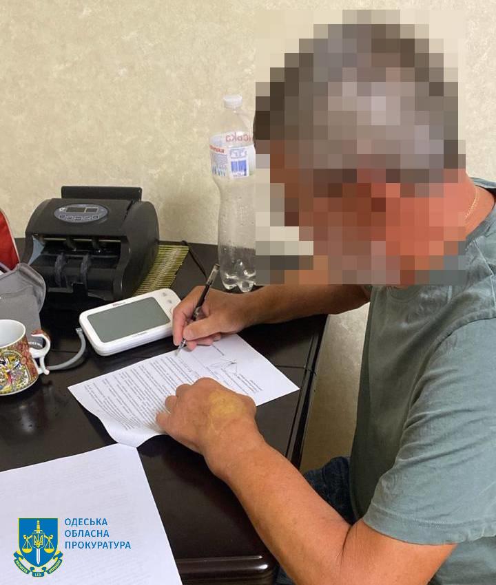 Загрязнение земель токсичными отходами: директору предприятия в Одесской области сообщили о подозрении
