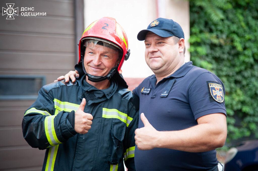 Одеські рятувальники провели на пенсію одразу трьох колег