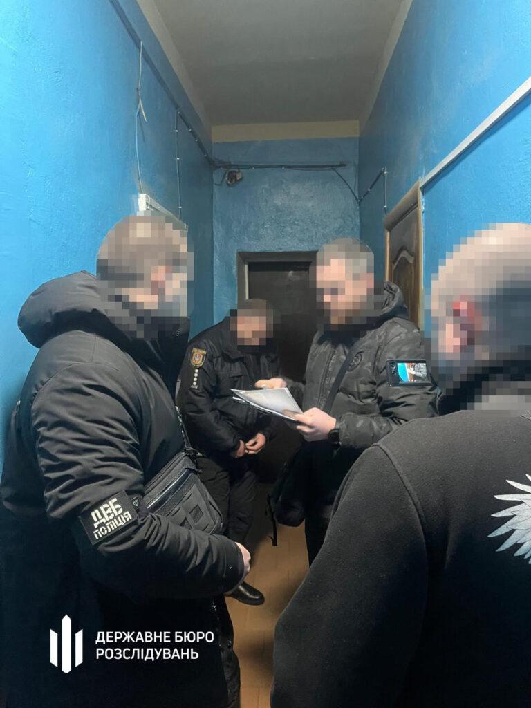 Зарабатывали десятки миллионов гривен: в Одесской области разоблачили схему переправки мужчин за границу