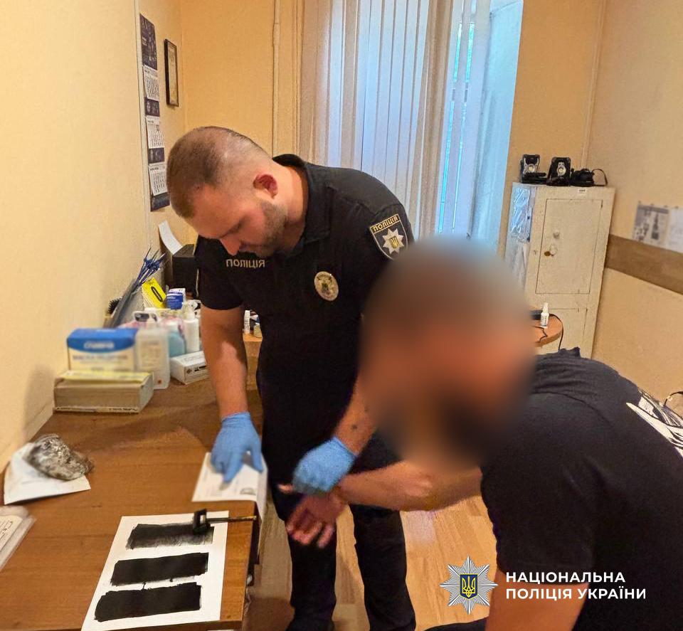 В Одессе задержали поджигателя машин, который поджег два авто в Приморском районе