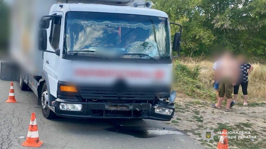Грузовик и мотоцикл столкнулись в Одесской области: пострадал 13-летний парень