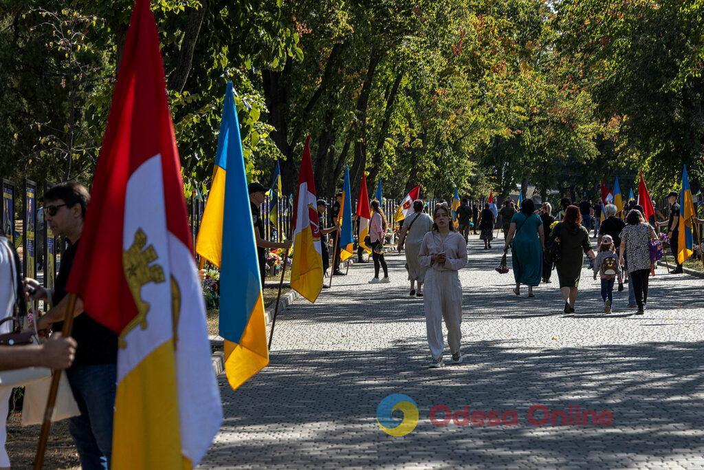 На Алеї Героїв в Одесі увічнили імена ще 82 захисників