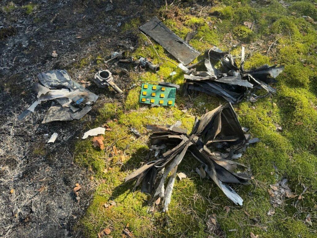 Прикордонники Одеського загону втопили в Чорному морі шість ворожих «шахедів» (відео)