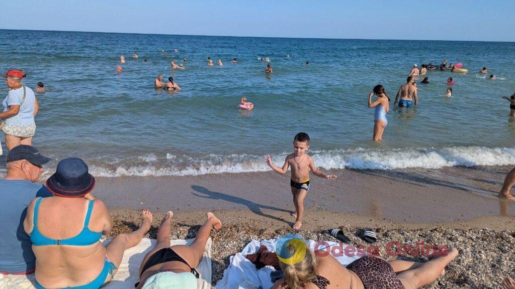 Останній місяць літа: безтурботна п’ятниця на одеському пляжі