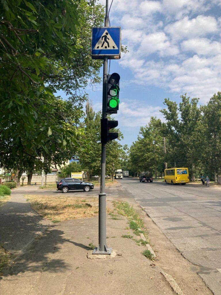 В Одессе модернизировали светофоры на оживленном перекрестке