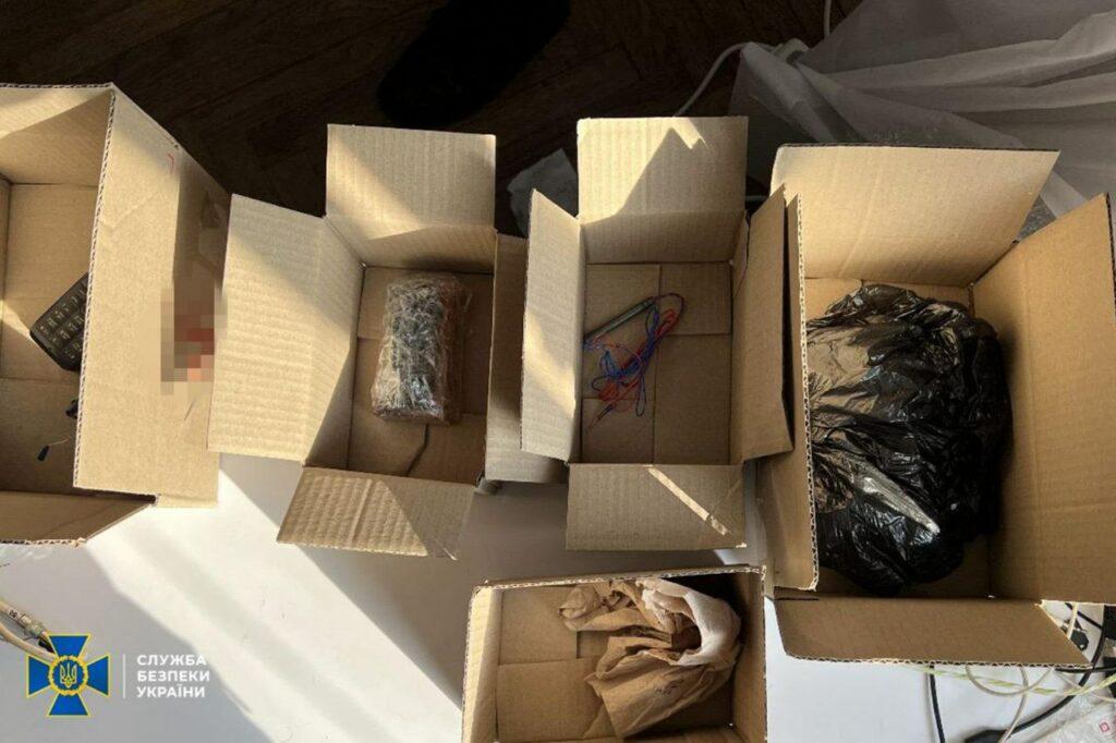 СБУ викрила агентурну групу ГРУ: коригували обстріли Києва та вчиняли диверсії на Одещині