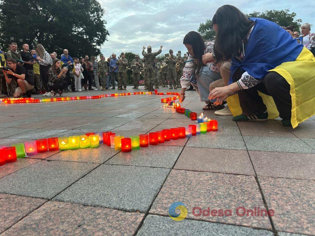 В Одесі пройшла акція памʼяті загиблих Героїв (фоторепортаж) В Одесі пройшла акція памʼяті загиблих Героїв (фоторепортаж)