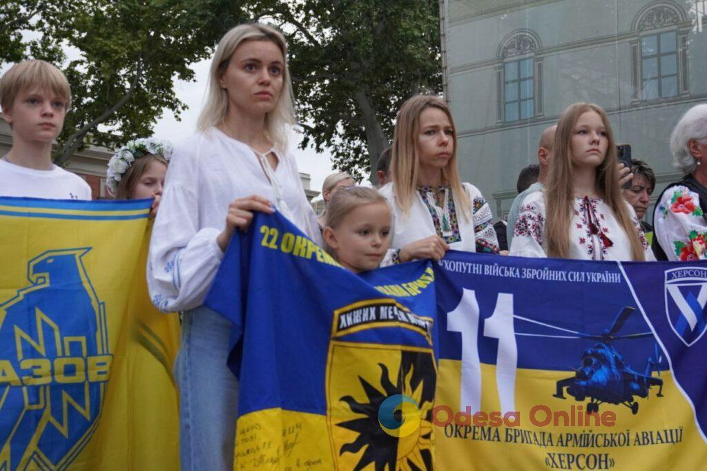 В Одесі пройшла акція памʼяті загиблих Героїв (фоторепортаж) В Одесі пройшла акція памʼяті загиблих Героїв (фоторепортаж)