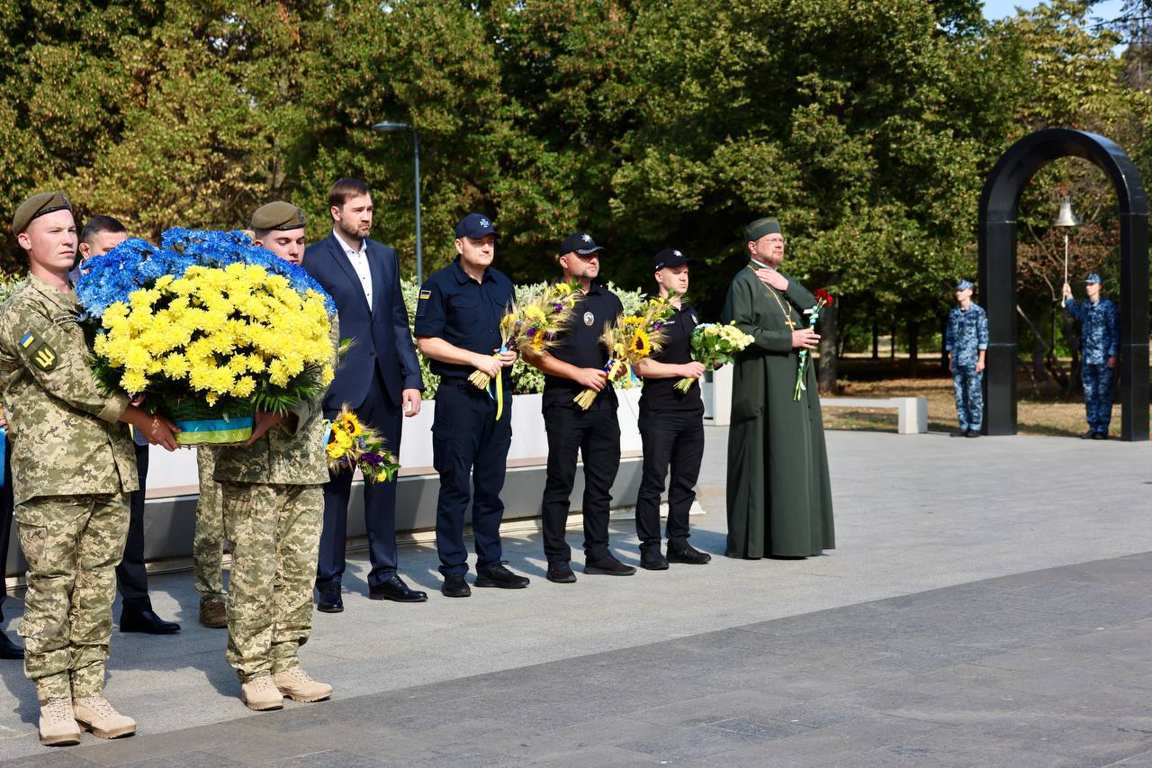 В Одессе почтили Героев и вручили государственные награды