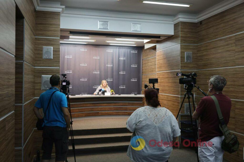 З харчуванням і підручниками: одеські школи готові до початку навчання 