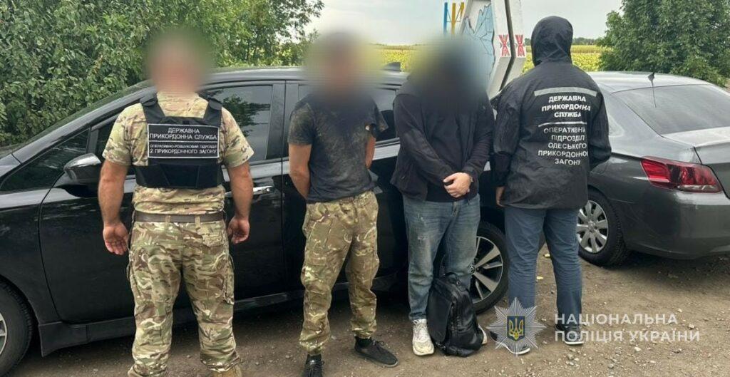 Одеські поліцейські з прикордонниками завадили жителю Харківщини переправити за кордон чоловіка