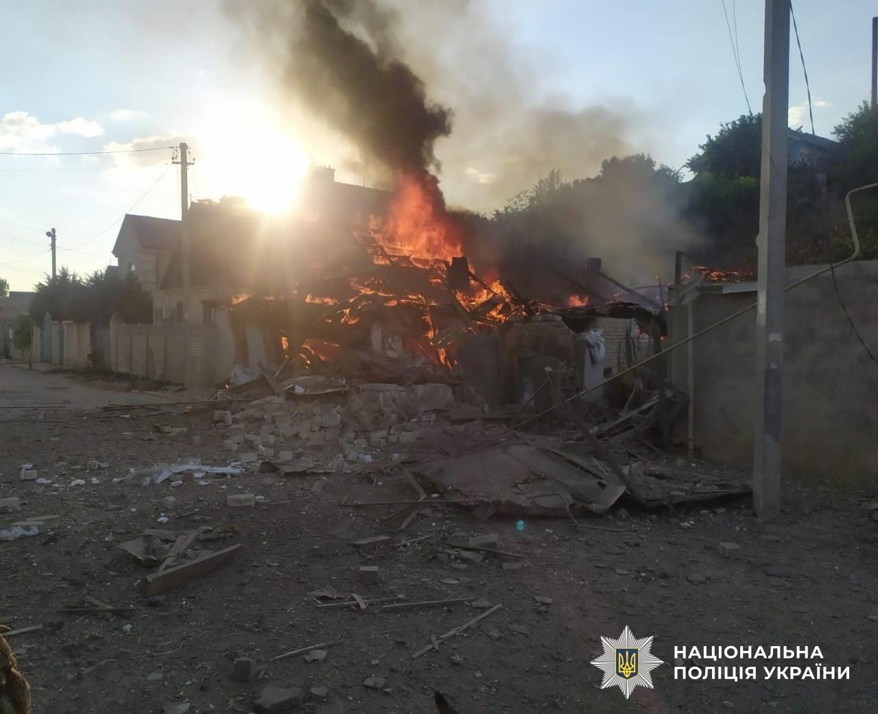 Двое человек погибли, ещё 11 пострадали в результате российских атак по Херсонской области