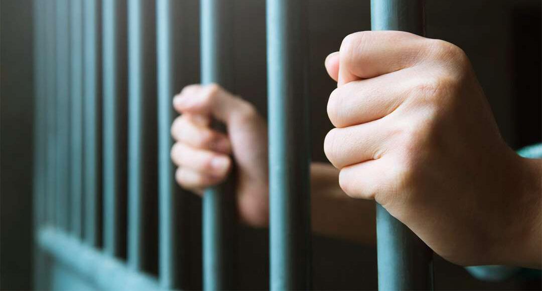 У Болградському районі засудили 75-річного чоловіка за сексуальне насильство над малолітньою