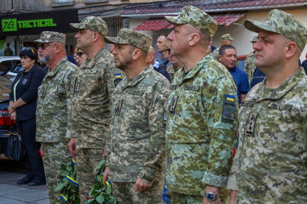 В Одесі попрощалися з героєм-прикордонником